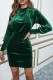 Зеленое бархатное мини-платье со сборками, длинными рукавами и открытой спиной