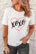 Белая футболка с короткими рукавами и принтом XOXO в форме сердца