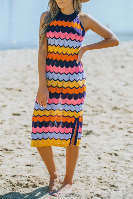 Разноцветное вязаное платье без рукавов в полоску