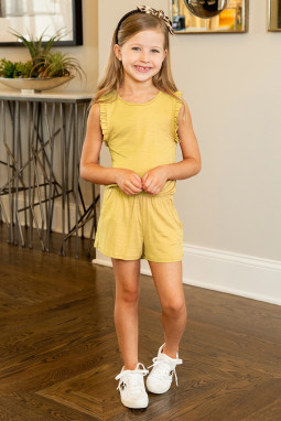 黄色夏季无袖荷叶边细节舒适可爱短款小女孩连体裤