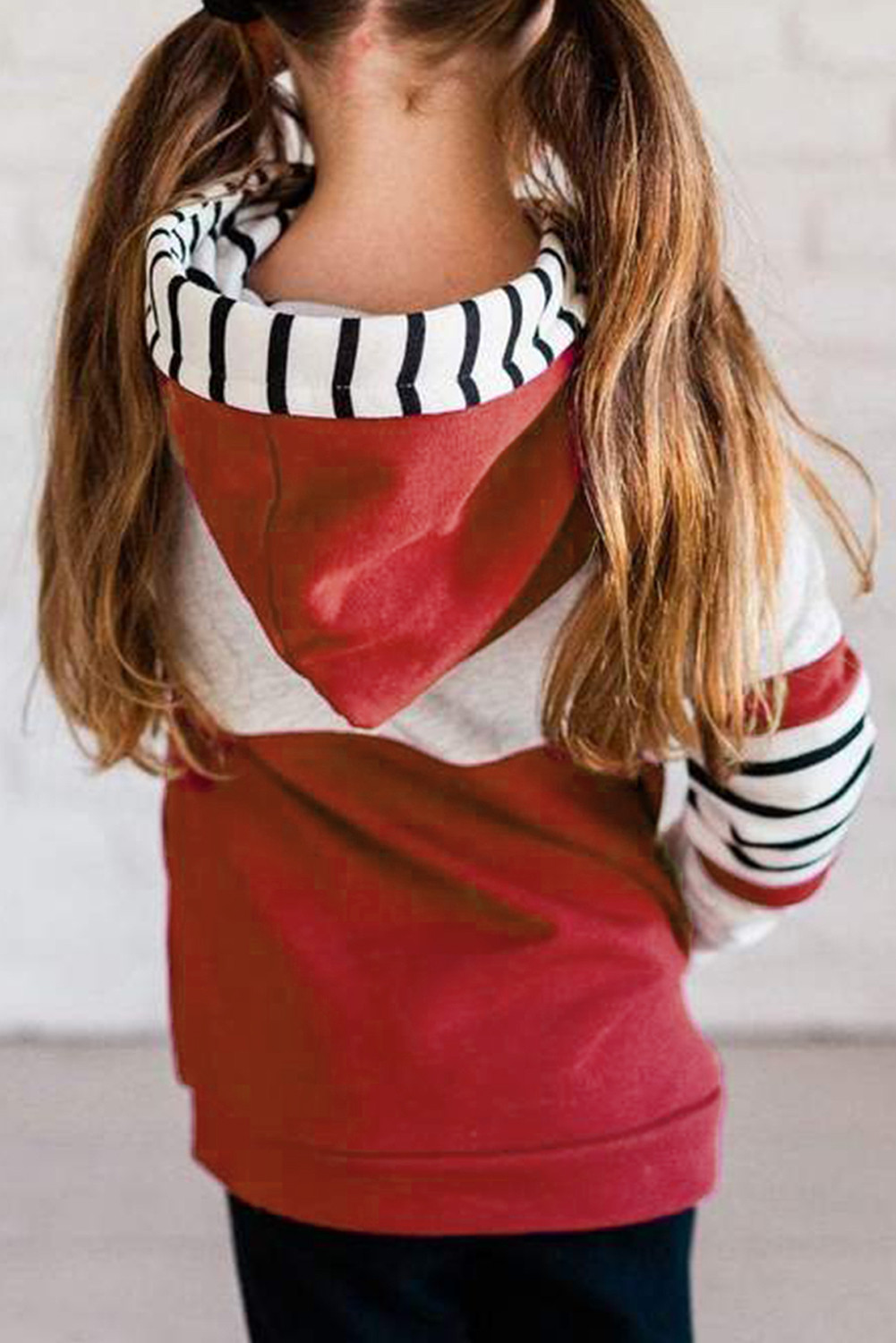 红色可爱休闲小女孩儿童条纹撞色高领连帽衫 TZ25687