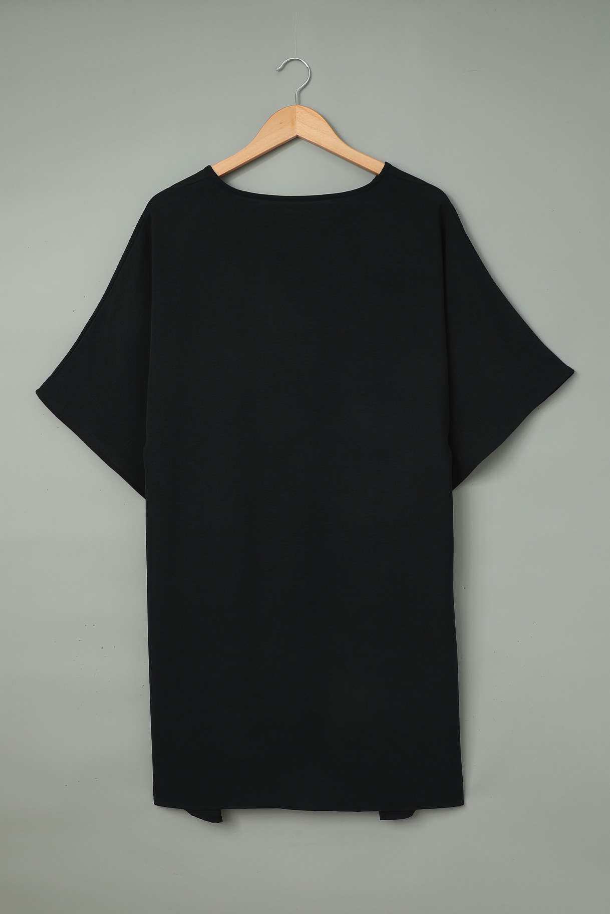 黑色 Chic 高低和服式上衣 LC251989