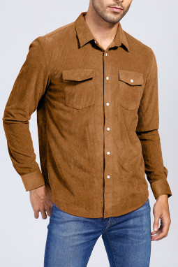 棕色男士灯芯绒翻盖口袋纽扣衬衫
