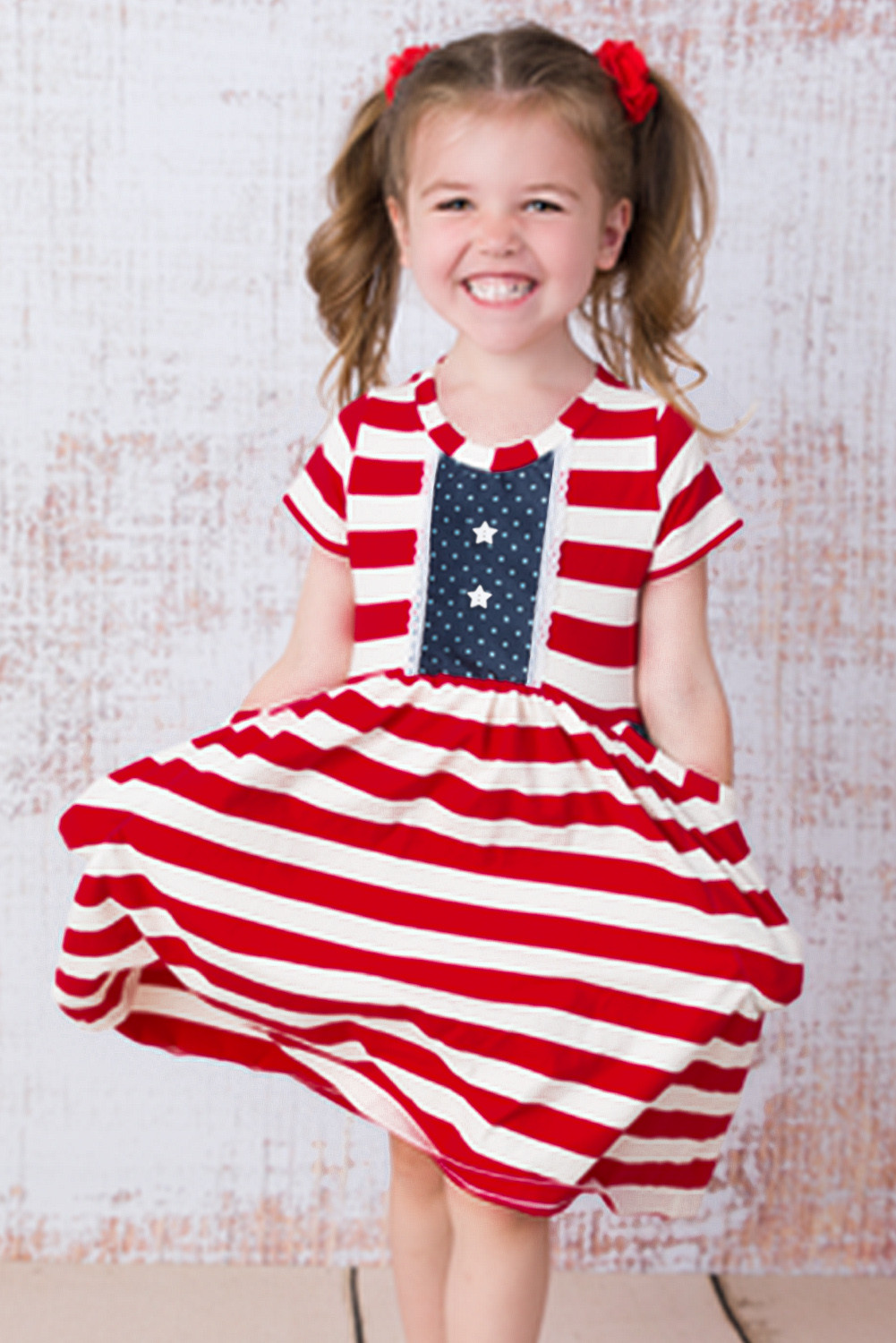 红色 American Stars Stripes 针织口袋女孩连衣裙 TZ61519