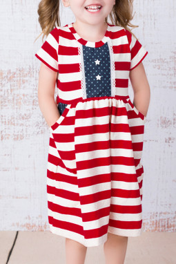 红色 American Stars Stripes 针织口袋女孩连衣裙