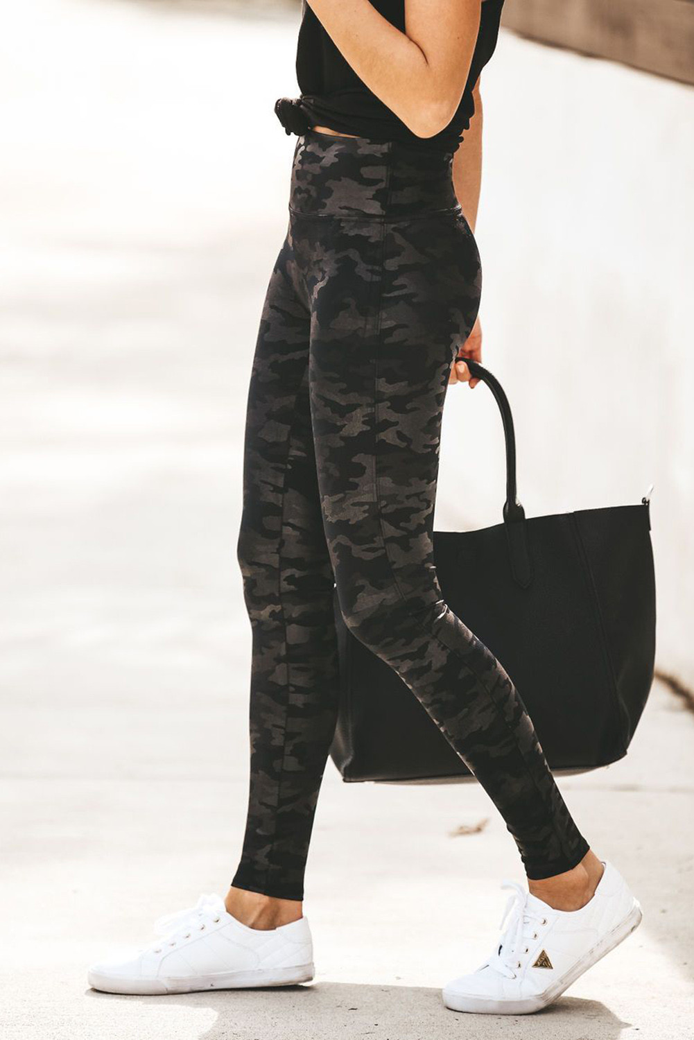 nike black camo leggings