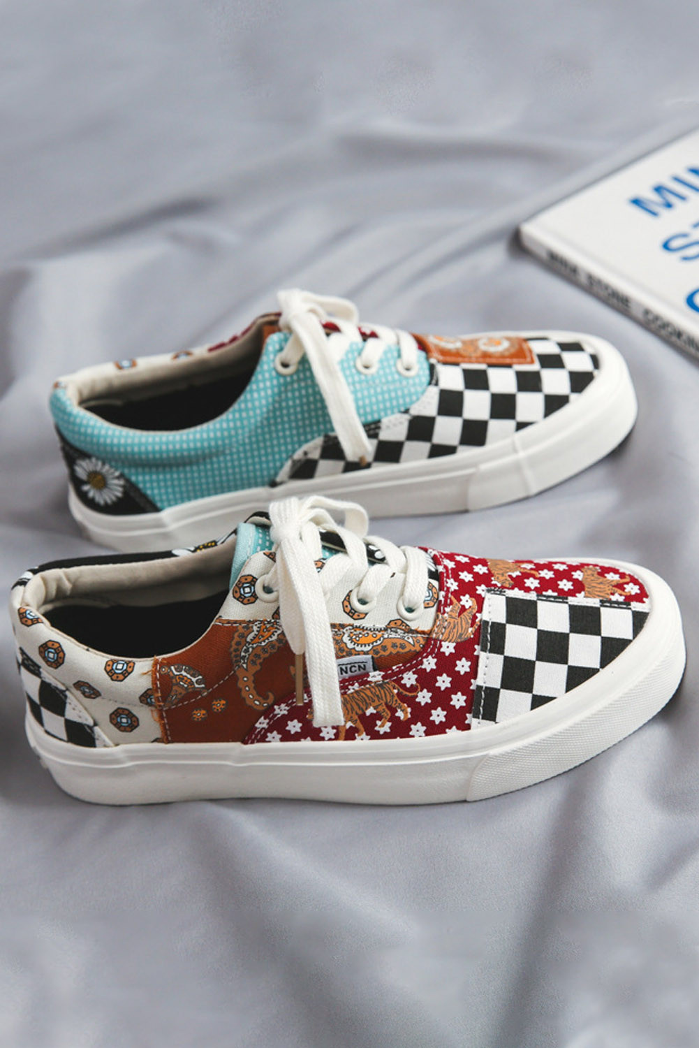 US$ 12.55 Checkerboard Patched Lace Up Canvas Shoes Wholesale