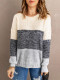 Suéter tipo pulóver de textura en red con bloques de color gris