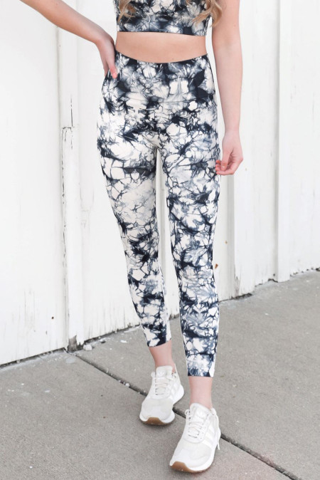 tie dye yoga pants flare