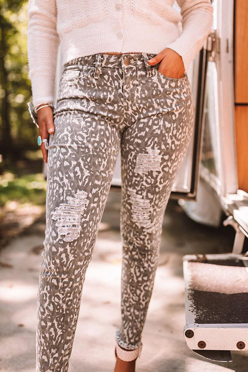 US$10.8 Gray Leopard Distressed Skinny Jeans Wholesale - www.dear-lover.com