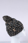 Berretto con pom leopardato grigio