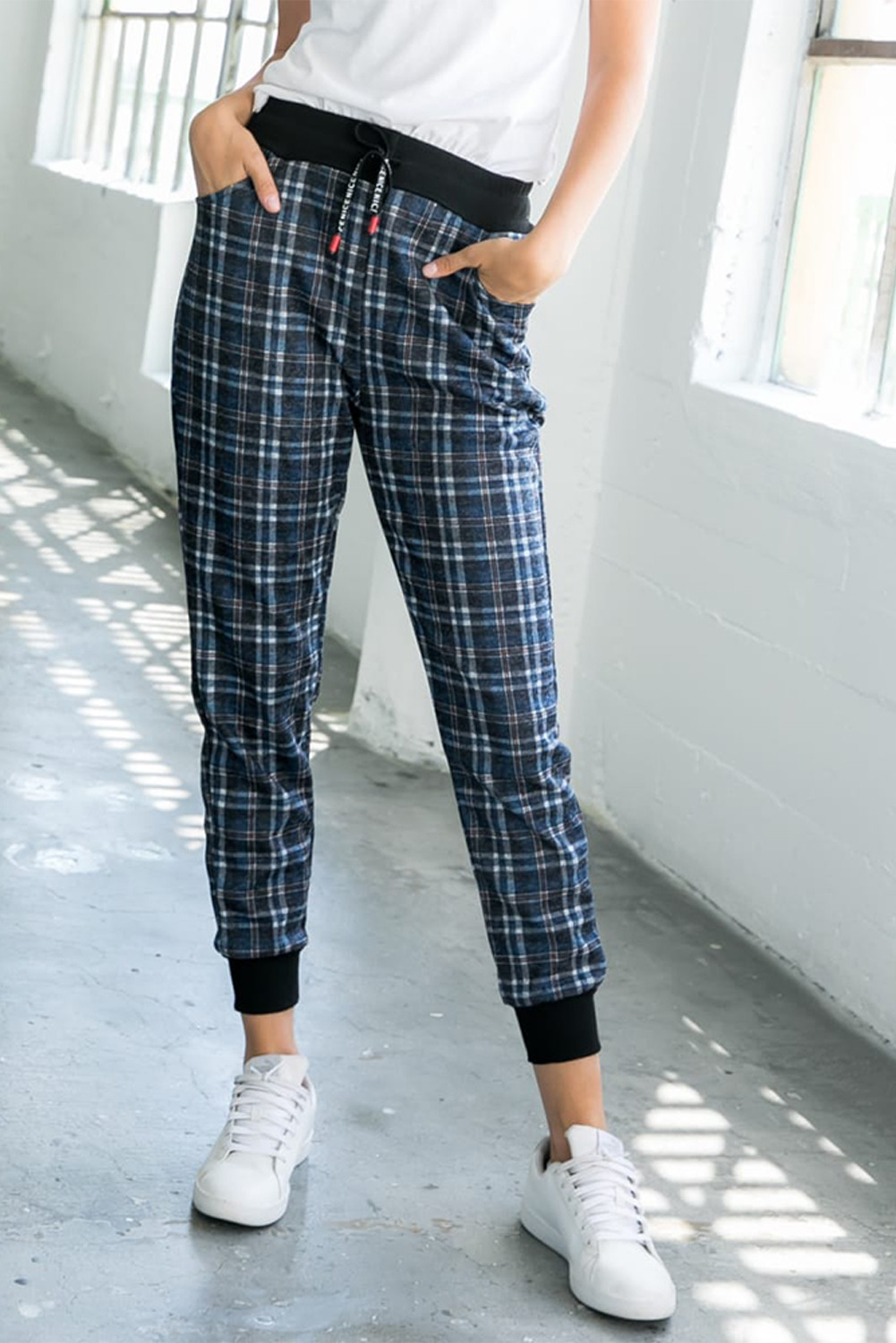 women's plaid joggers