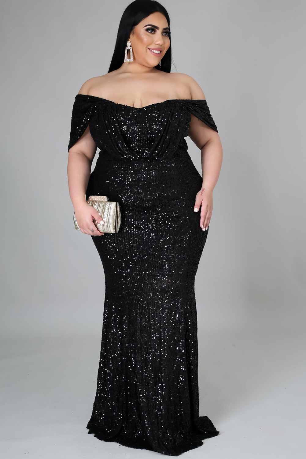 US$19.9 Black U Neck Cap Sleeve Ruched Sequin Plus Size Prom Dress Wholesale Online
