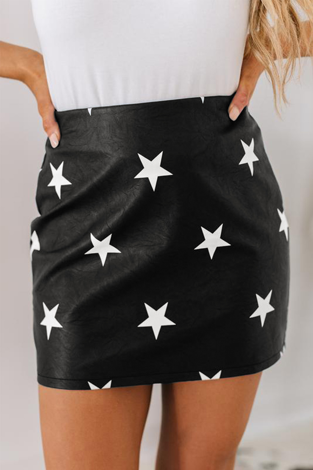 Star Print Faux Leather Mini Skirt - (US 4-6)S