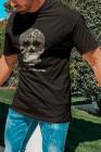 Черная приталенная мужская футболка с круглым вырезом и надписью Skull