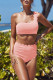 Bikini monospalla con rifiniture smerlate a vita alta rosa
