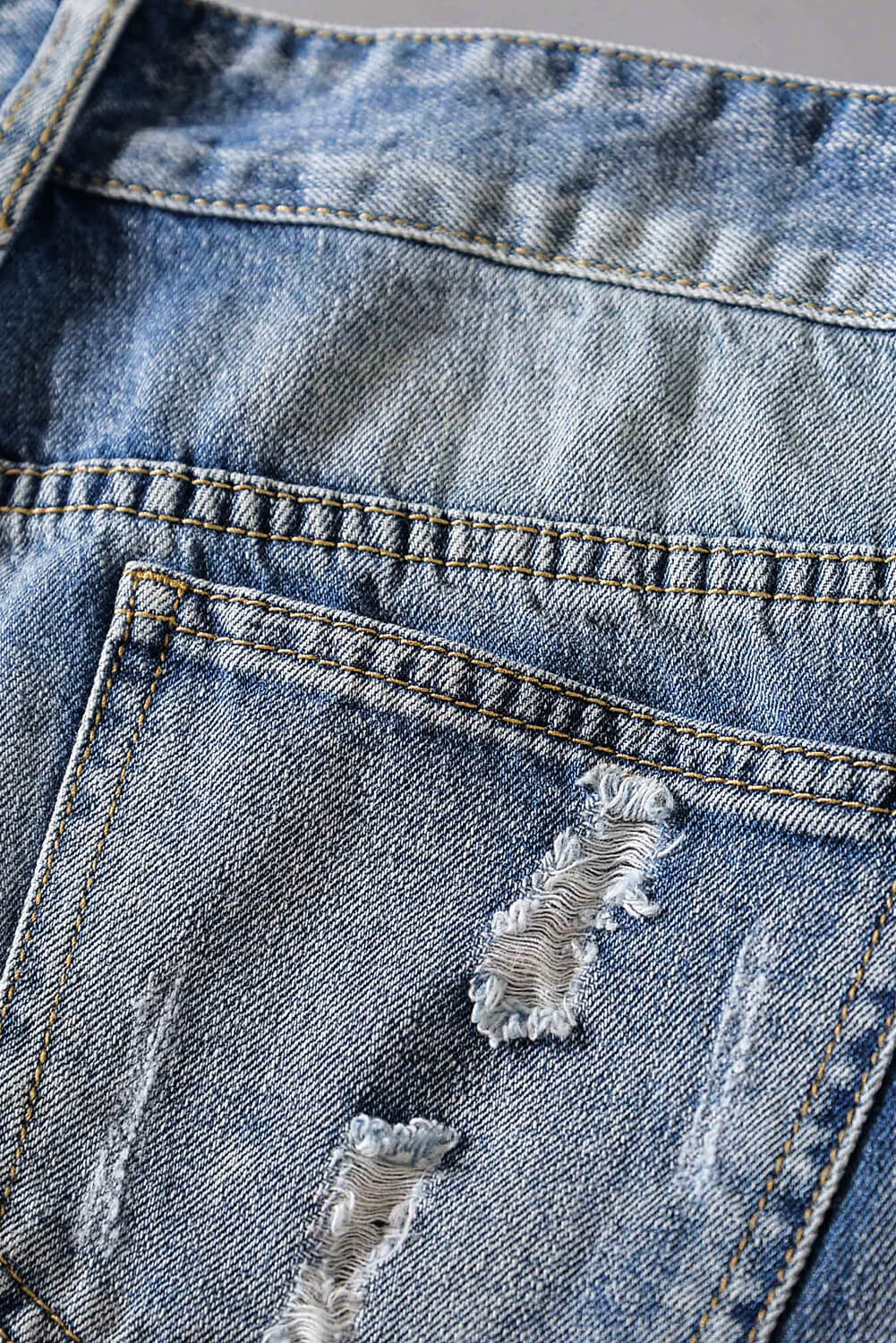 baggy distressed jean shorts